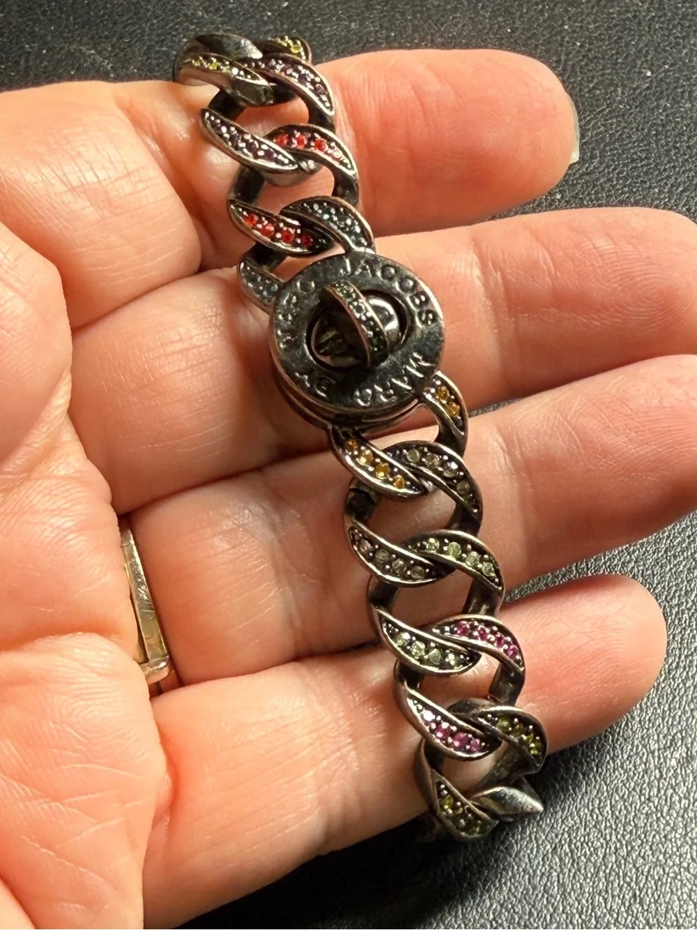 MARC BY MARC JACOBS CHUNKY CURB LINK GUNMETAL TONE RHINESTONE BRACELET TURN LOCK